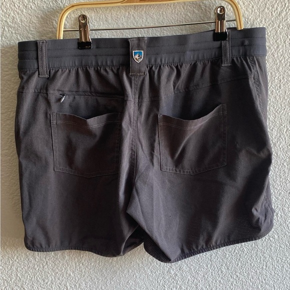 KUHL Women’s Grey Hiking Shorts Size 10 - Picture 2 of 9